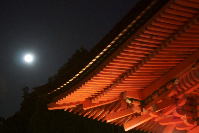 Shimogamo full moon