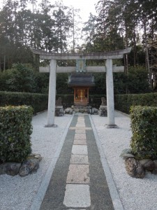 Hachiman Shrine, an appropriate kami for a temple founded by the samurai