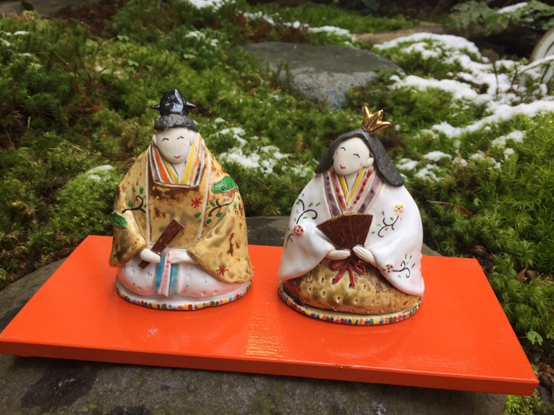 March 1, 2016, and the dolls enjoy a touch of snow in Kyoto