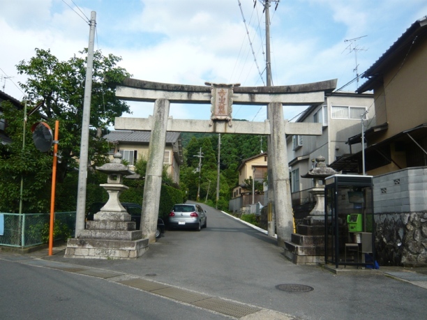 https://sites.google.com/a/transwordtgm.com/https-sites-google-com-a-transwordtgm-com-sites/tgm-international/tgm-kyoto-guide/sakyo-ku/sudo-shrine-rengeji-temple-chong-dao-shen-she-lian-hua-si