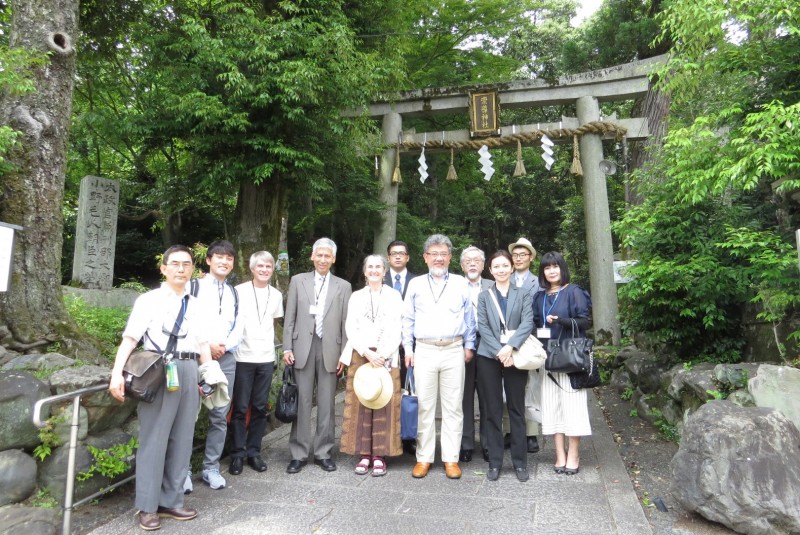 Group photo Sudo Shrine June 11 2016