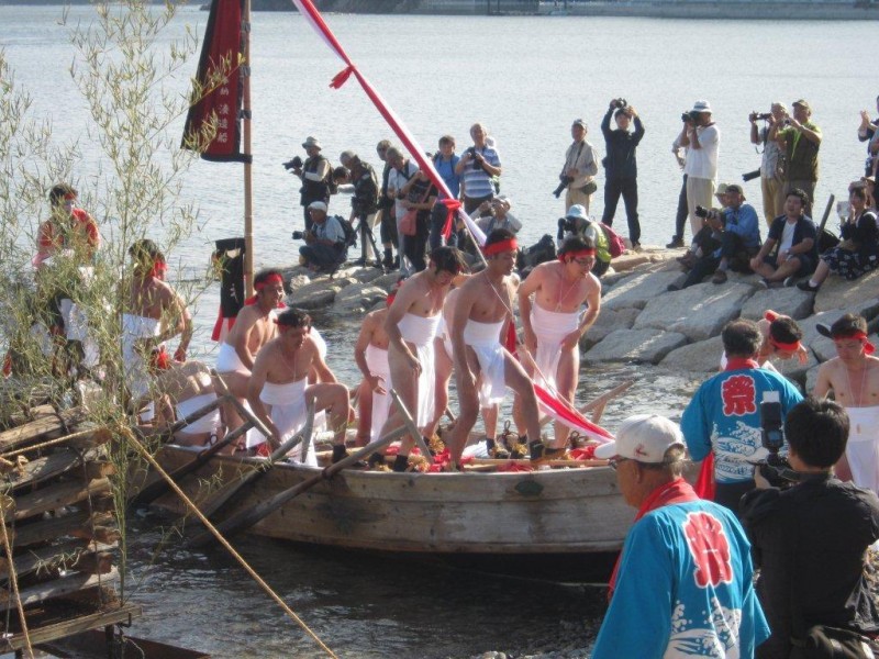 boatmen-in-fundoshi